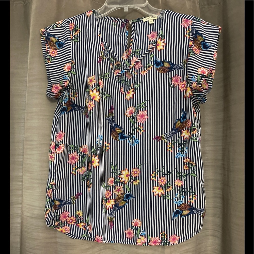 Lily White Blouse Size Medium